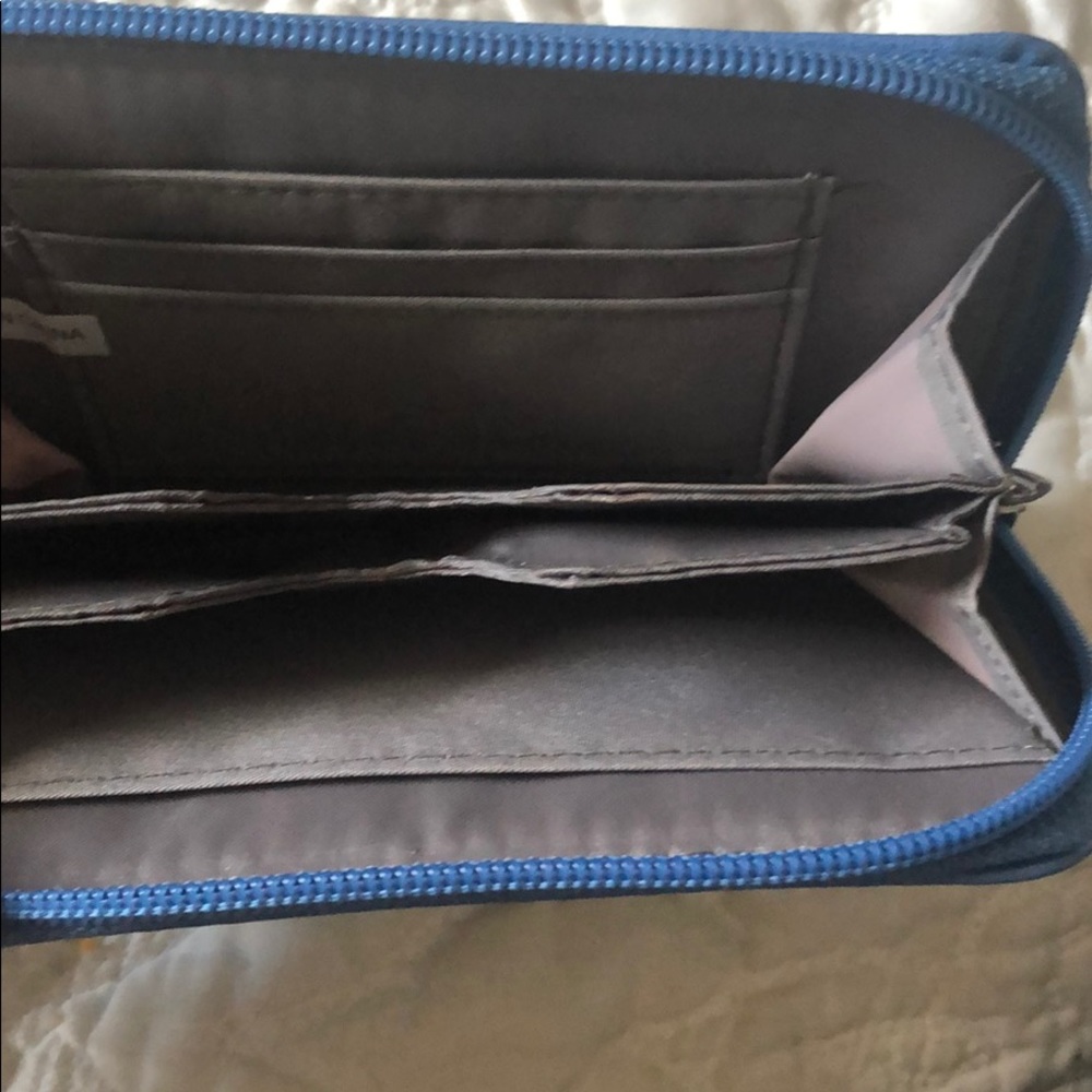 Wallet - Picture 3 of 4